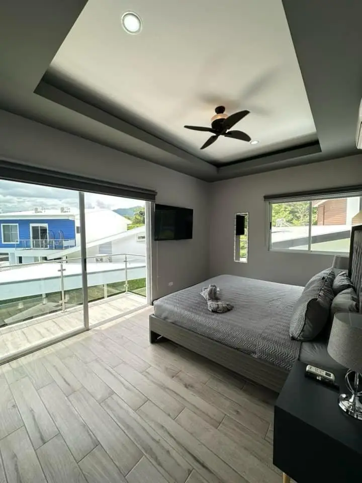 Beautiful Villa with pool in El Residencial Bambu, Puntaleona - image 12