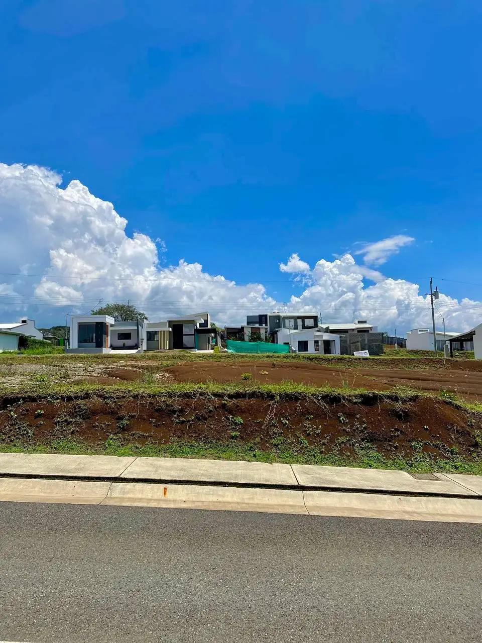 Prime 198 sqm Residential Lot for Sale in Tacares, Grecia - image 10