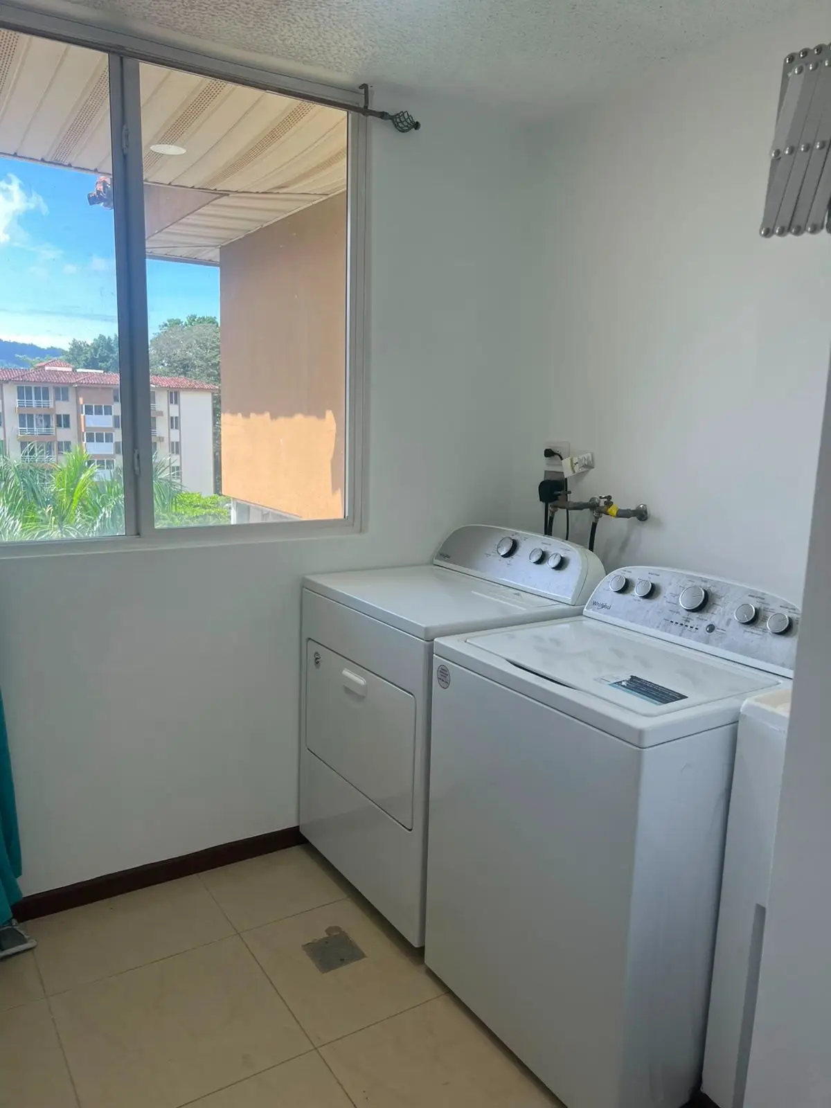  3-Bedroom Penthouse in Secure Jacó Gated Community, Costa Rica - image 6