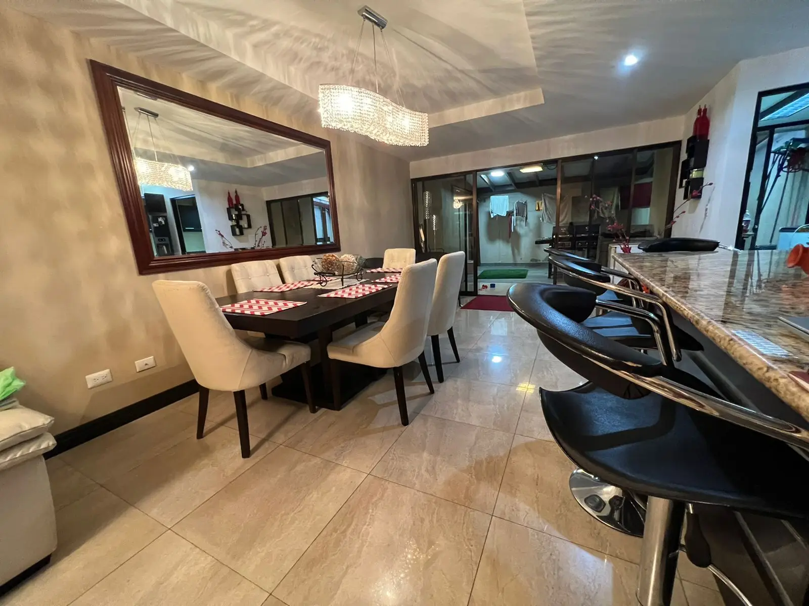 Santa Ana: 3-Bed Townhouse in Gated Community - Rent! - image 10