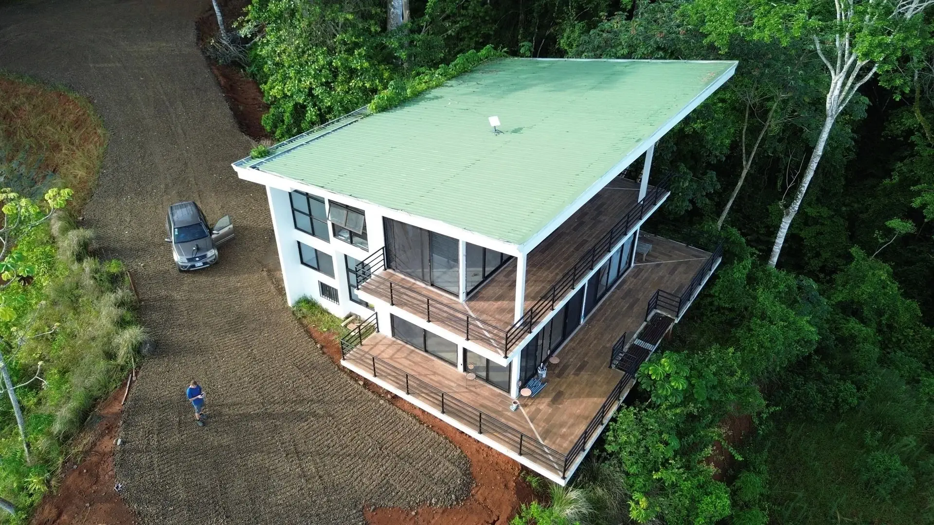 Luxury Modern Home on the hills above Tarcoles: Panoramic Ocean & Mountain Views - image 3