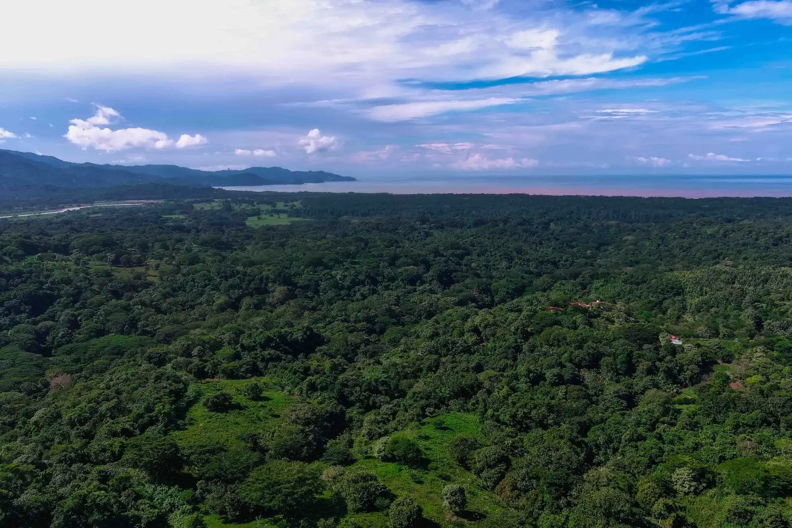 Garabito Land: 4-Acre Lot in Eco Desarrollo Community - image 1