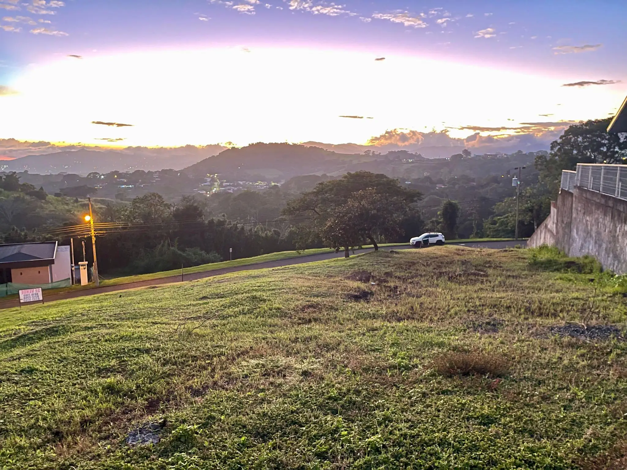 Expansive 1206 sqm Residential Lot for Sale in Grecia, Alajuela - image 1