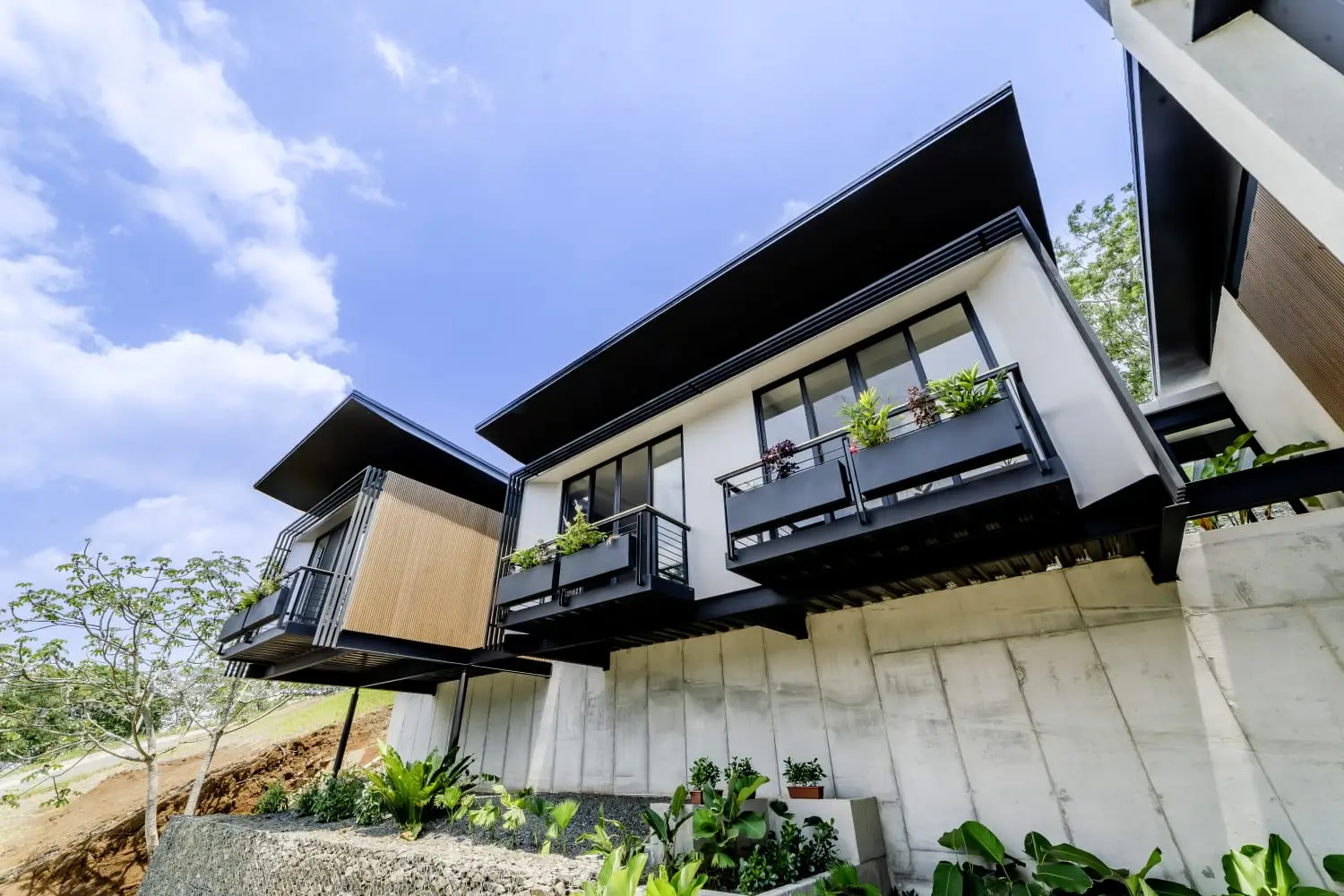 Exclusividad y Naturaleza: Residencia de Lujo con Vistas Panorámicas en Naranjo - image 3