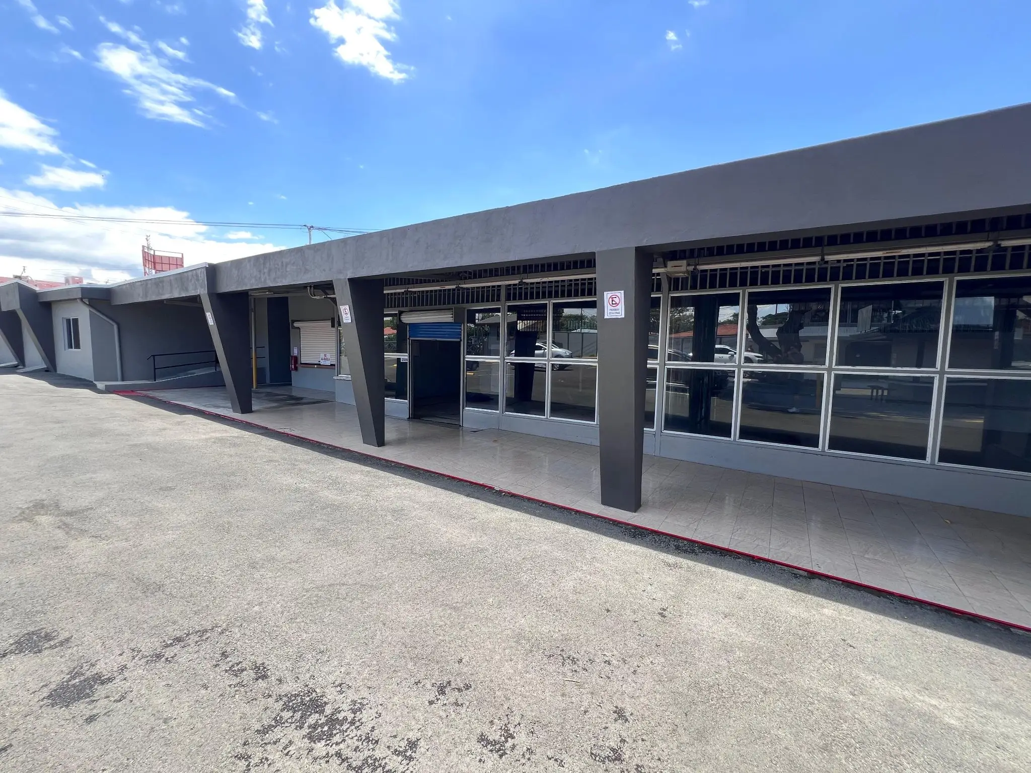 Alajuela Commercial Building: Prime Investment Opportunity - image 8