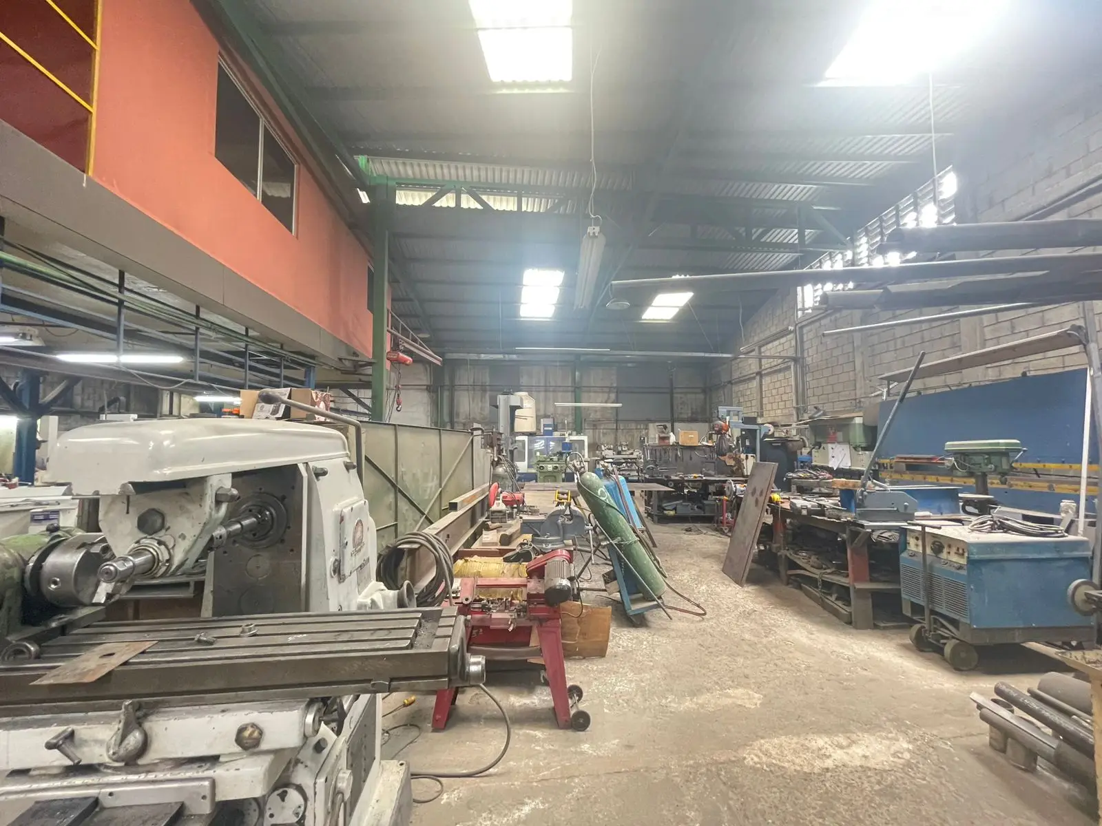 For SALE: Industrial Warehouse in Desamparados - image 9