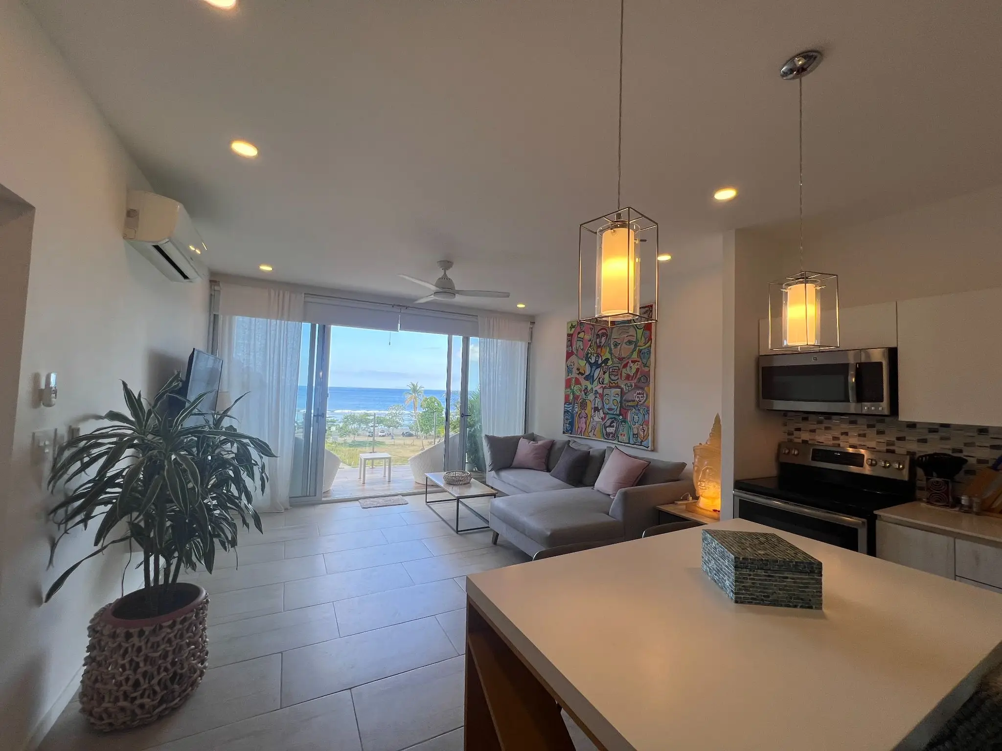 Stunning 2-Bedroom Oceanview Apartment for Sale in Sunset Blvd, Jaco Beach - image 3