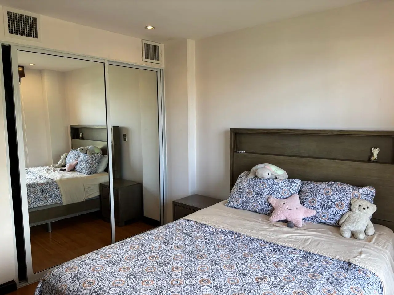 Rent / Lovely Apartment in Valle Arriba Condominium, San Rafael de Escazu, San Jose - image 13