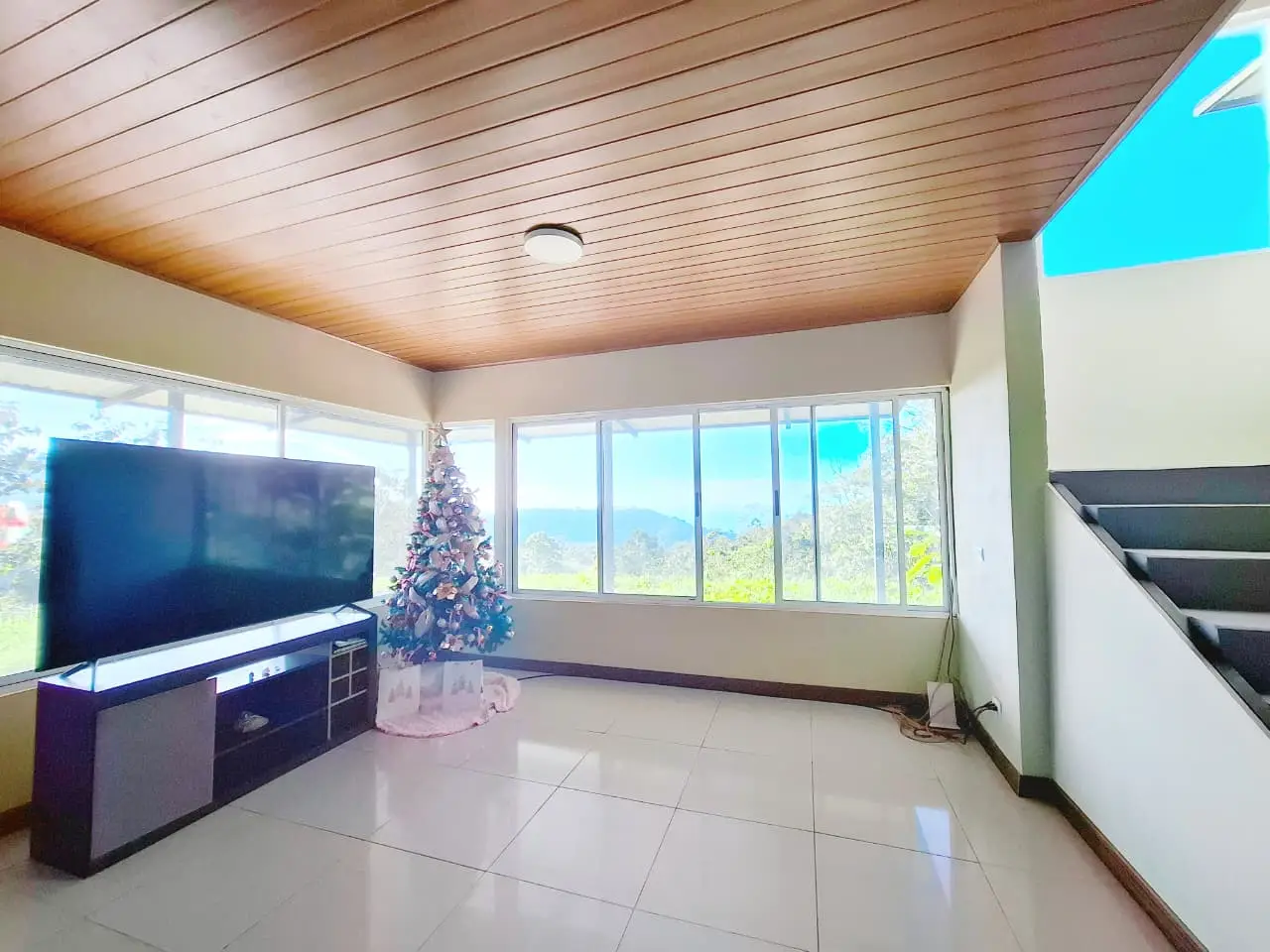 Mountain Home with Panoramic Ocean & Mountain Views in Tarcolitos, Puntarenas - image 12