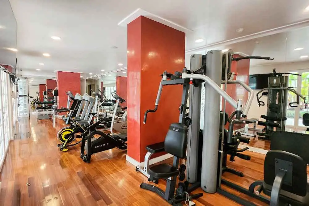Modern 1-Bedroom, 2-Bath Rental in Exclusive Escazú, San Rafael - image 9