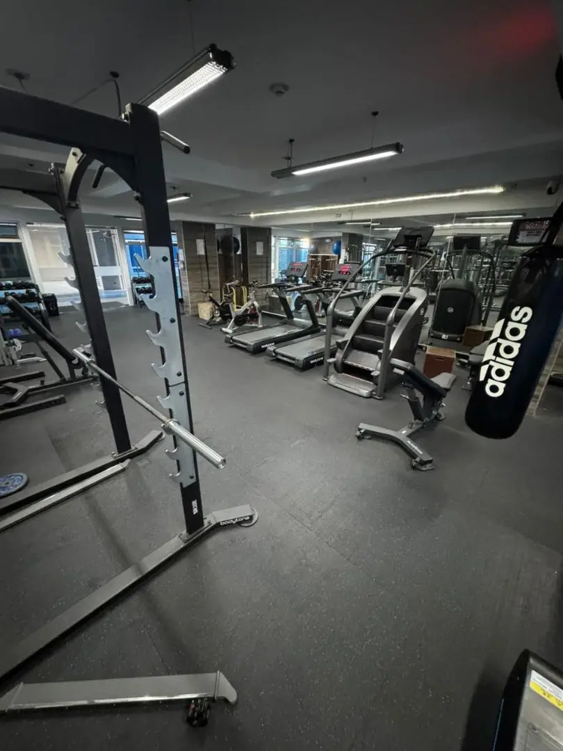 Excelente Inversión en Torres Paseo Colón: Moderno Apartamento 2 Habitaciones con Vista Panorámica de la Capital - image 9