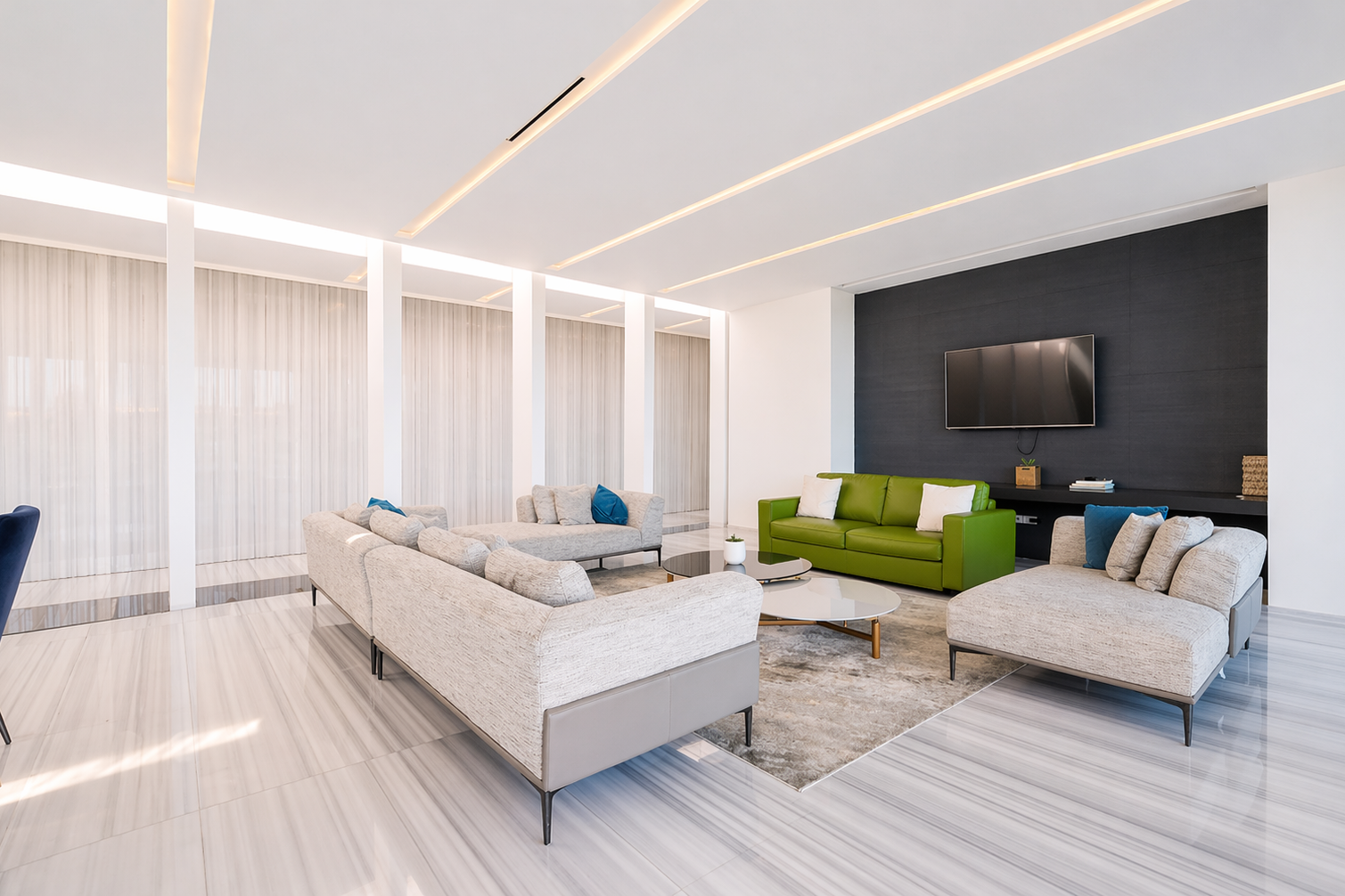 Sale & Rent / Costa Rica Modern Luxury Villa: 5-Bed, 5-Bath Oasis with Infinity Pool & Panoramic Views, Santa Ana, San Jose 🇨🇷 - image 7