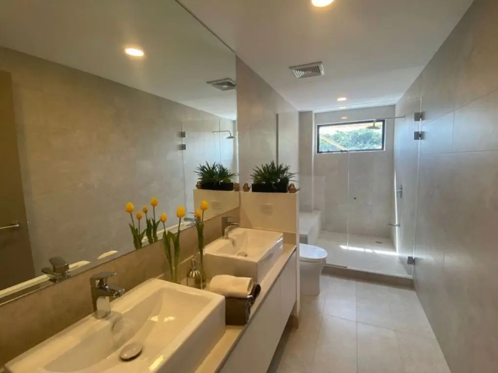 Sale / Luxury Apartments in Condominium, San Miguel, Escazu, San Jose - image 11