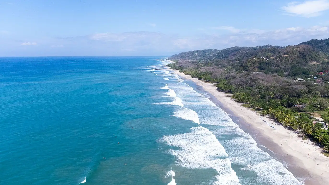 Luxury House in Pérez Zeledón, Costa Rica - Modern Design - image 3