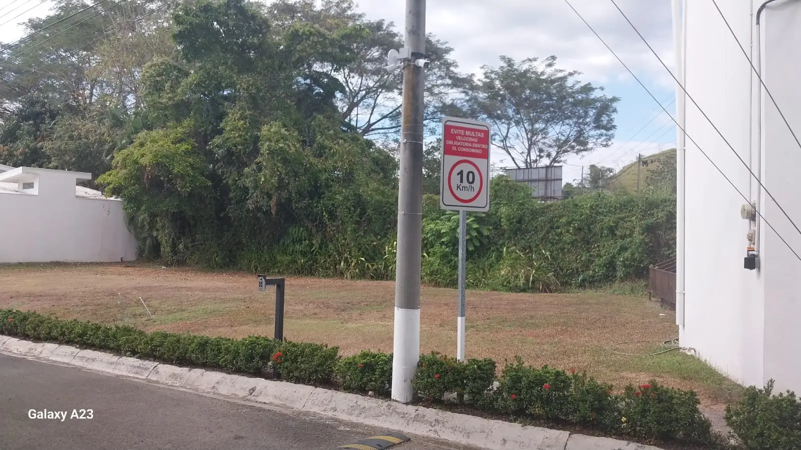 Prime 131sqm Lot in Hacienda Verde Jacó Gated Community, Jacó, Costa Rica - image 9