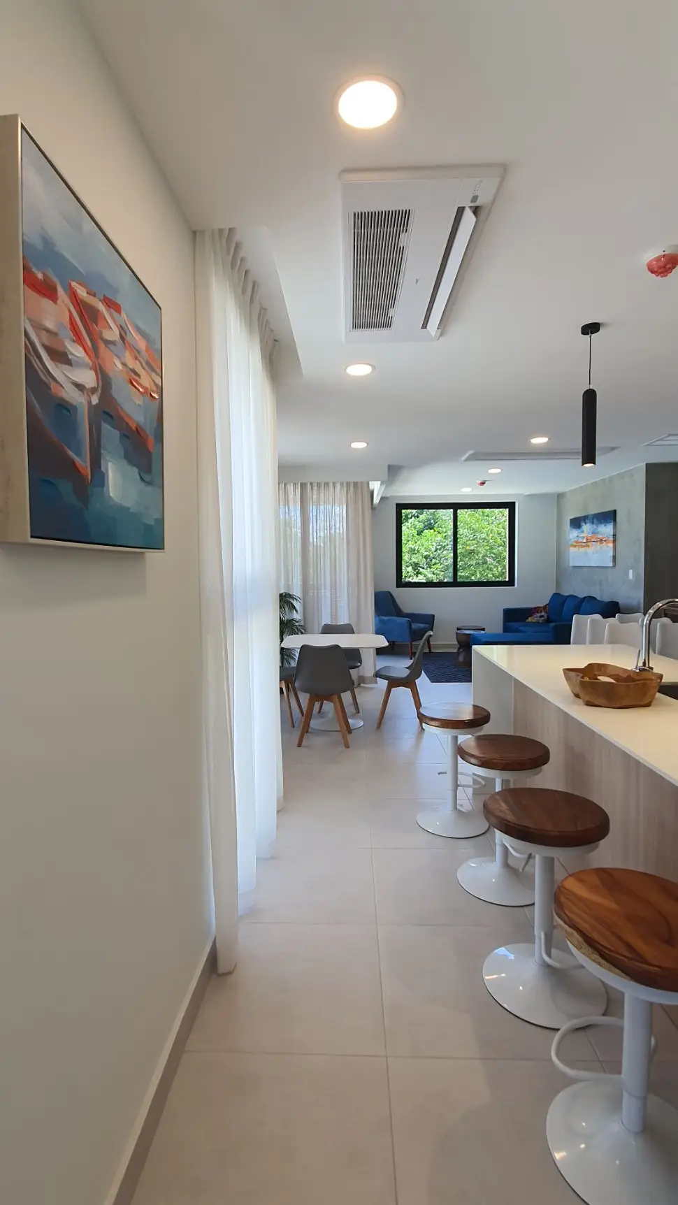 Luxury 3-Bed Condo in Jacó's Torres del Mar - image 3