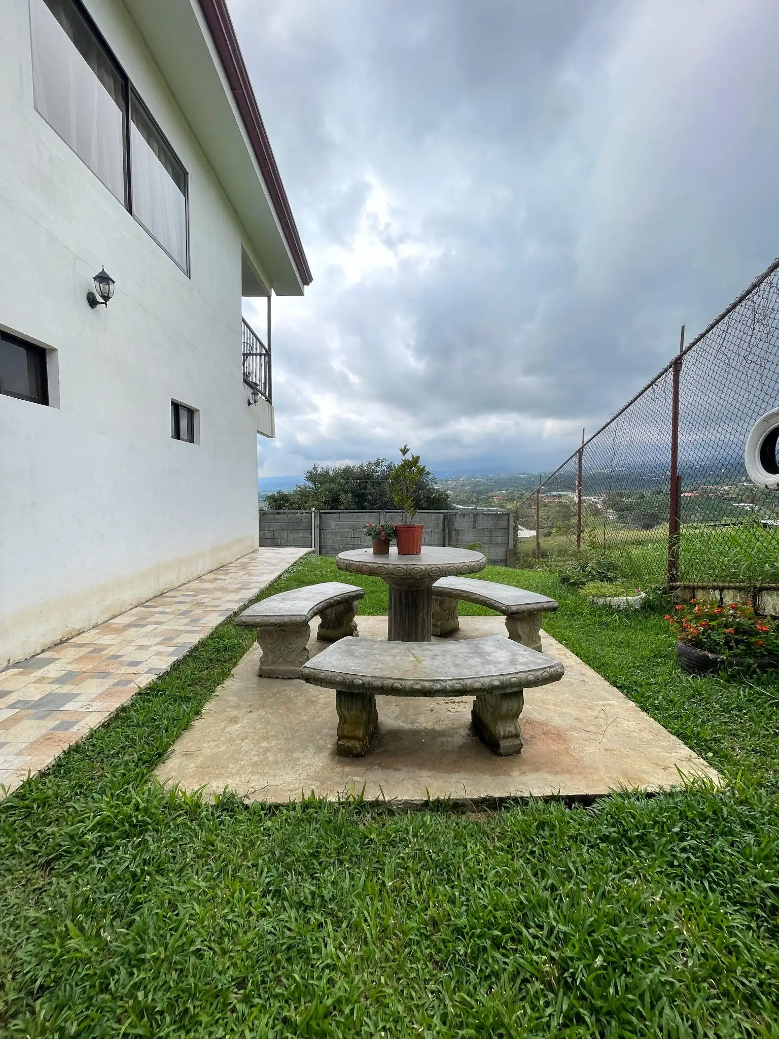 Charming 3-Bedroom Home in Poás with Scenic Views - Alajuela, Costa Rica - image 11