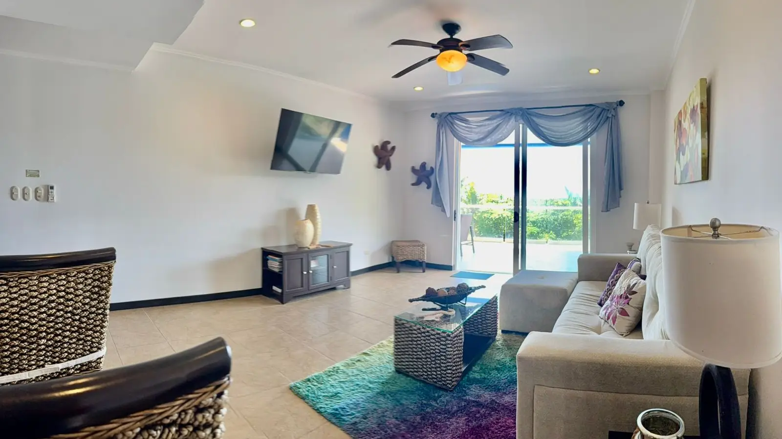 Luxury Beachfront Condo in Jacó: Your Costa Rican Oceanfront Escape - image 3