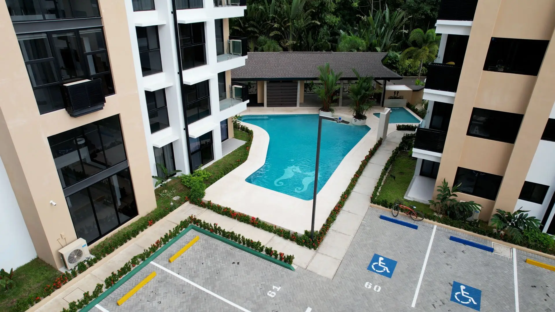 Torres del Mar - image 3