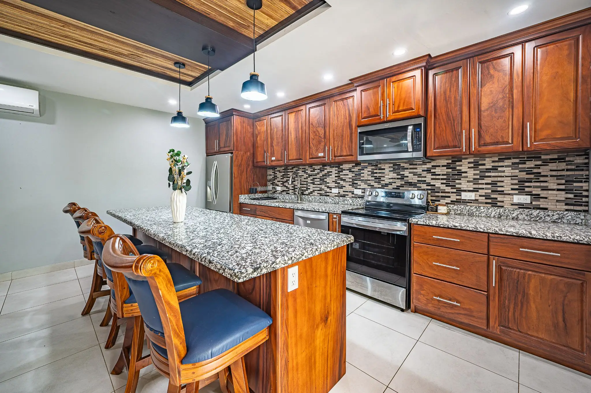 A Home in Jaco's Best Gated Community, Ciudad del Mar! - image 11