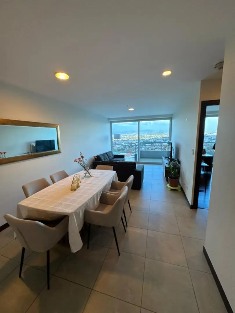 Excelente Inversión en Torres Paseo Colón: Moderno Apartamento 2 Habitaciones con Vista Panorámica de la Capital - image 3