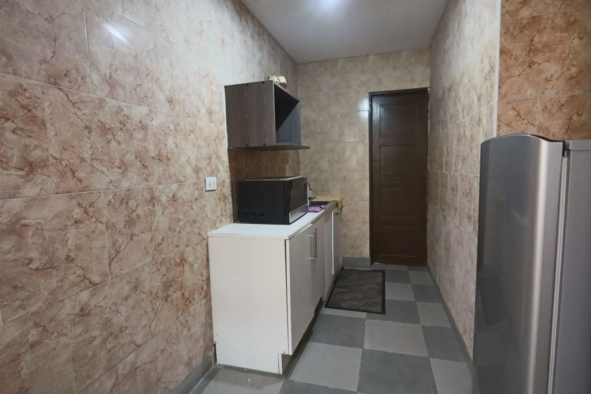 Corporate Office for Rent - image 14