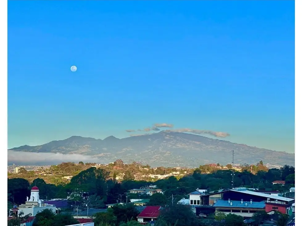 Amazing Penthouse in Escazu with city views - image 8
