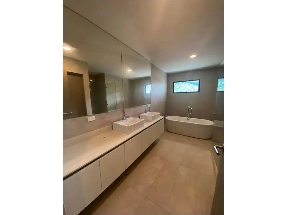 Amazing Penthouse in Escazu with city views - image 5