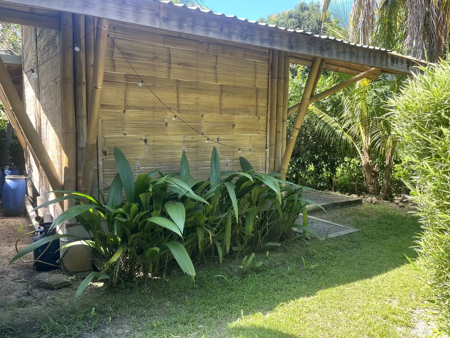 Playa Hermosa 400m2 property - Walk to the beach - Prime location  - image 6