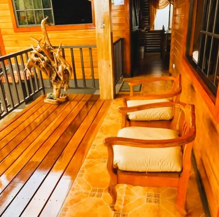 LOT FOR SALE WITH TWO HOUSES IN ATENAS, ALAJUELA - image 10