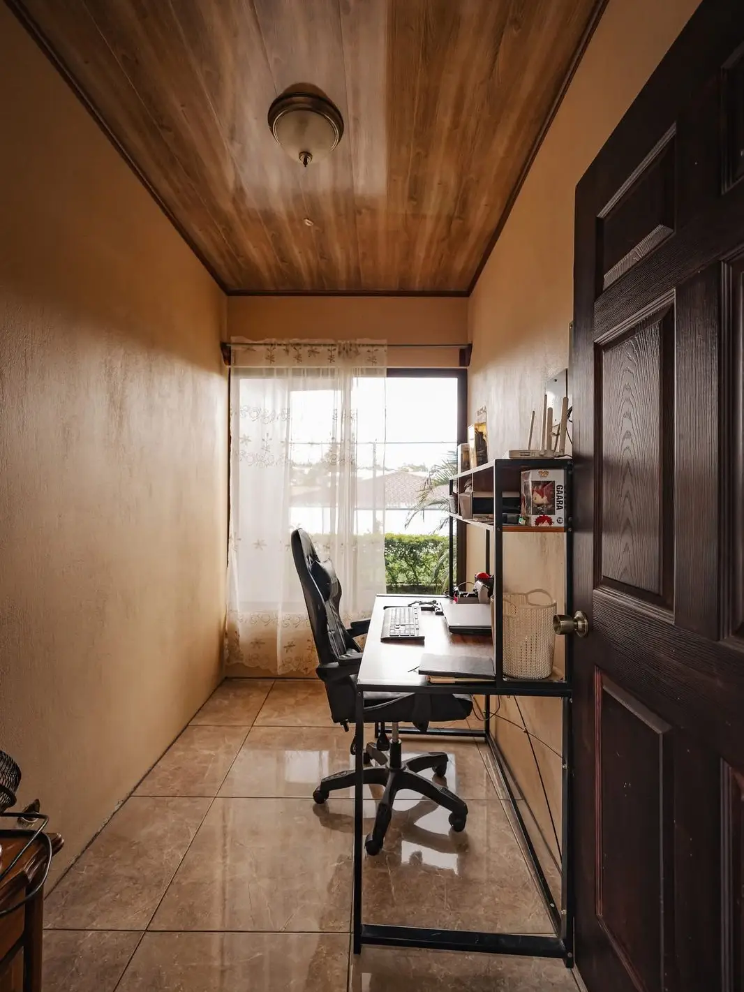 Modern 2.5-Bed Home in Grecia, Alajuela - Ideal for Families - image 12