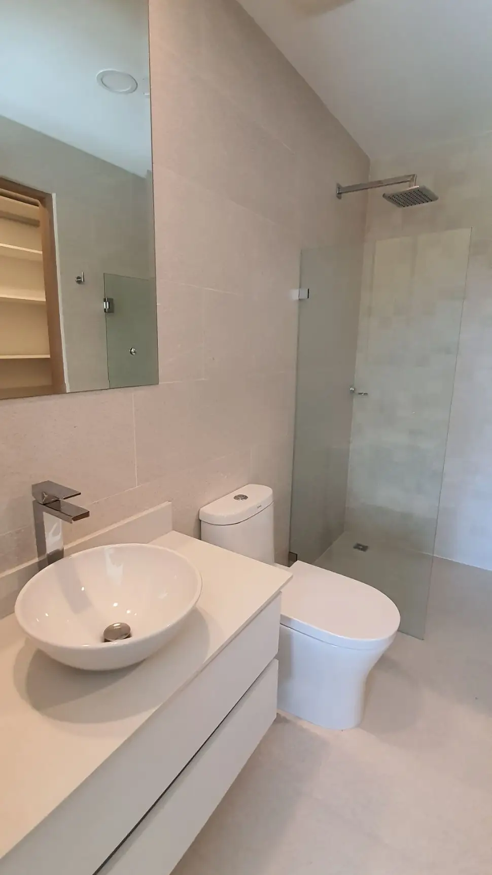 Luxury 3-Bed Condo in Jacó's Torres del Mar - image 8