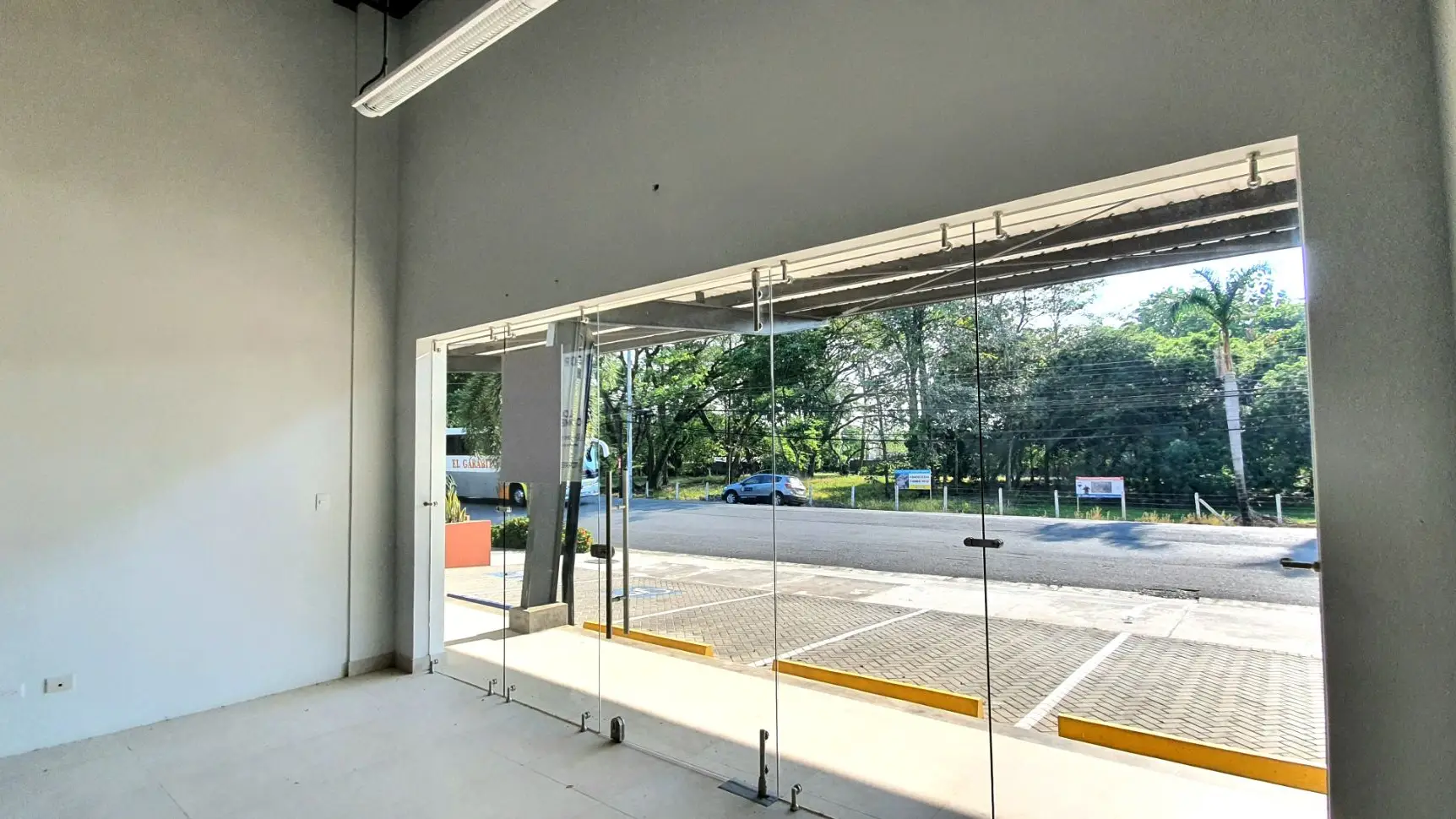 Prime Commercial Space in Torres del Mar for Sale in Jacó, Costa Rica! - image 4