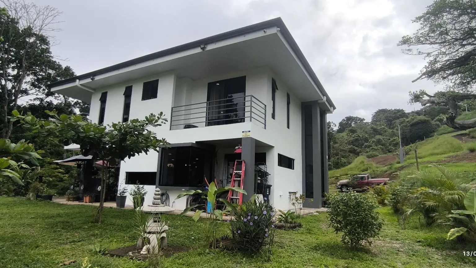 The Hidden Creek Villa – Nature’s Melody, Modern Elegance & Coffee Country Charm in the Coffee Tuscany of Costa Rica, Naranjo Hills - image 2