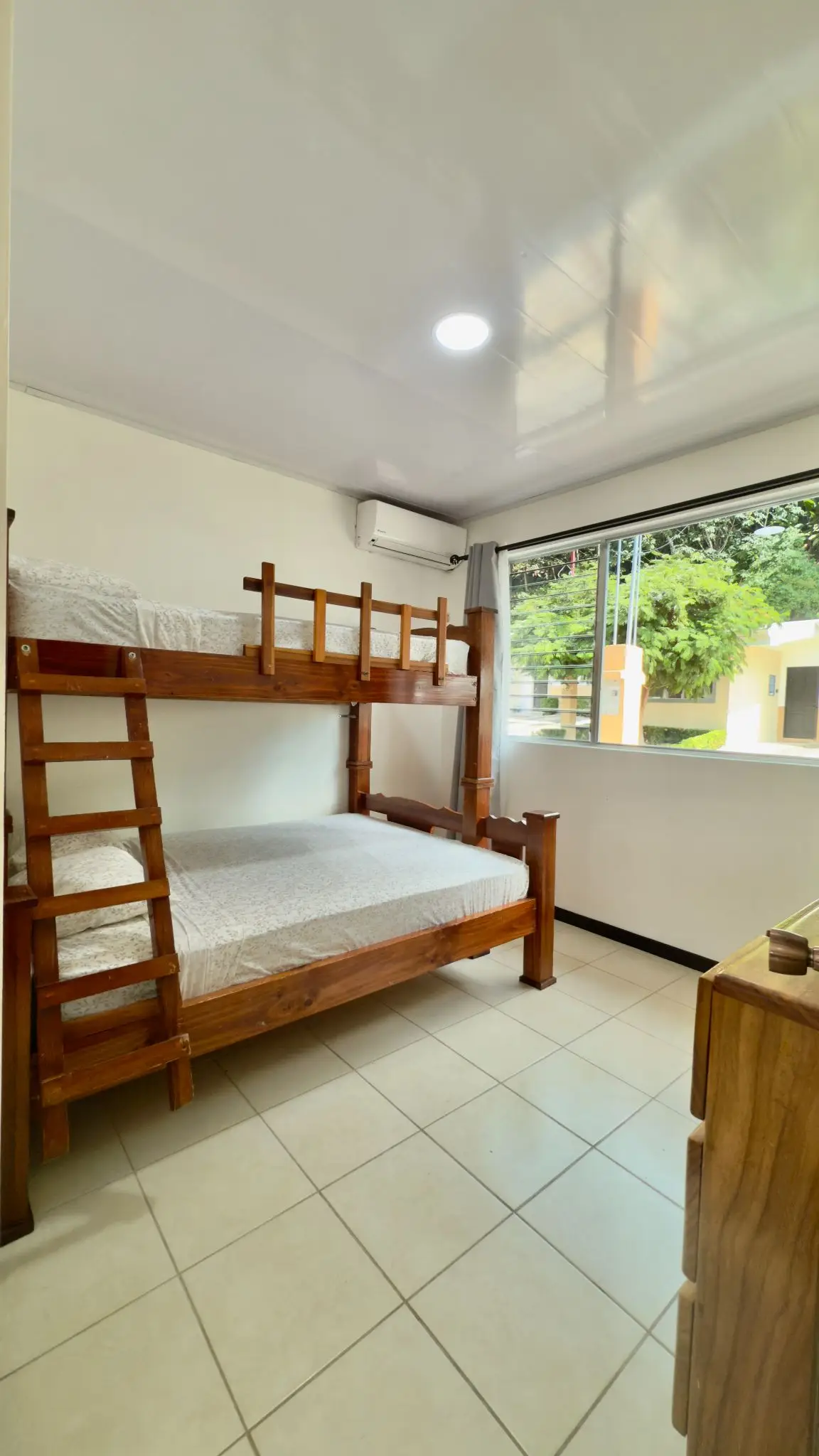 Inviting 3-Bedroom Home in Gated Herradura Community with Resort-Style Amenities - image 10