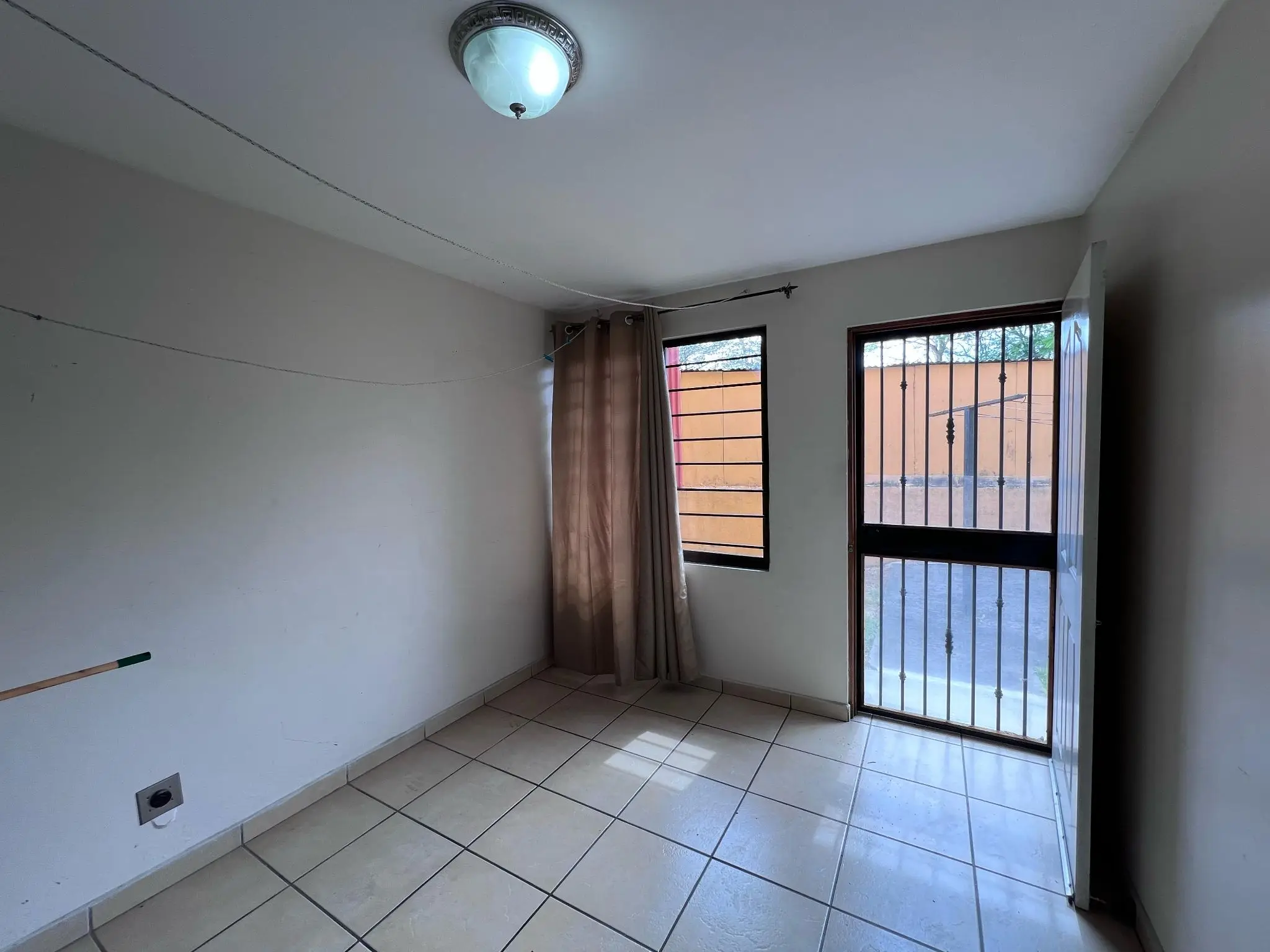 Residential Apartment Building for Sale – San Antonio de Belén - image 5