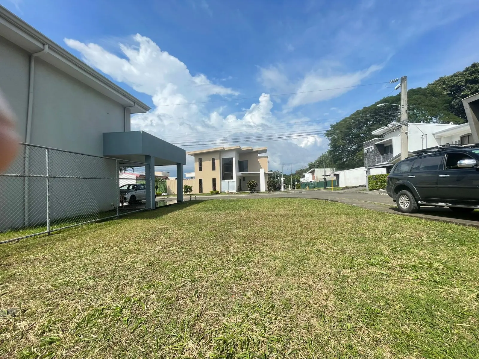 Lot for Sale in Gated Community, Turrúcares - image 1