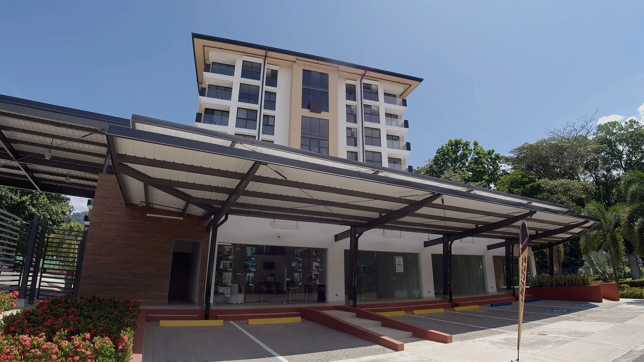 Elegant 2 Bedroom Condo in Torres del Mar, Jacó - image 11