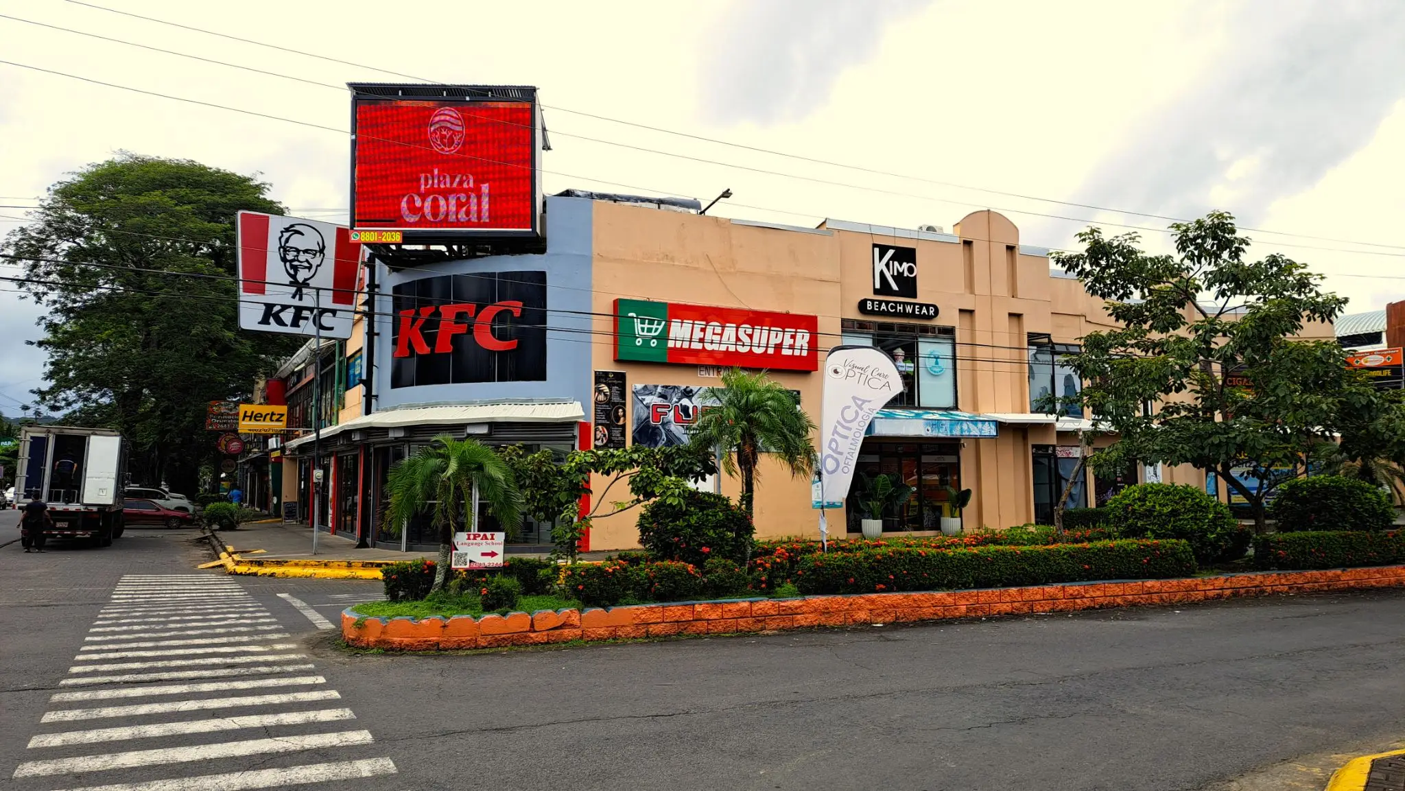 Versatile Office/Retail Space for Sale at Plaza Coral in Jacó - image 1