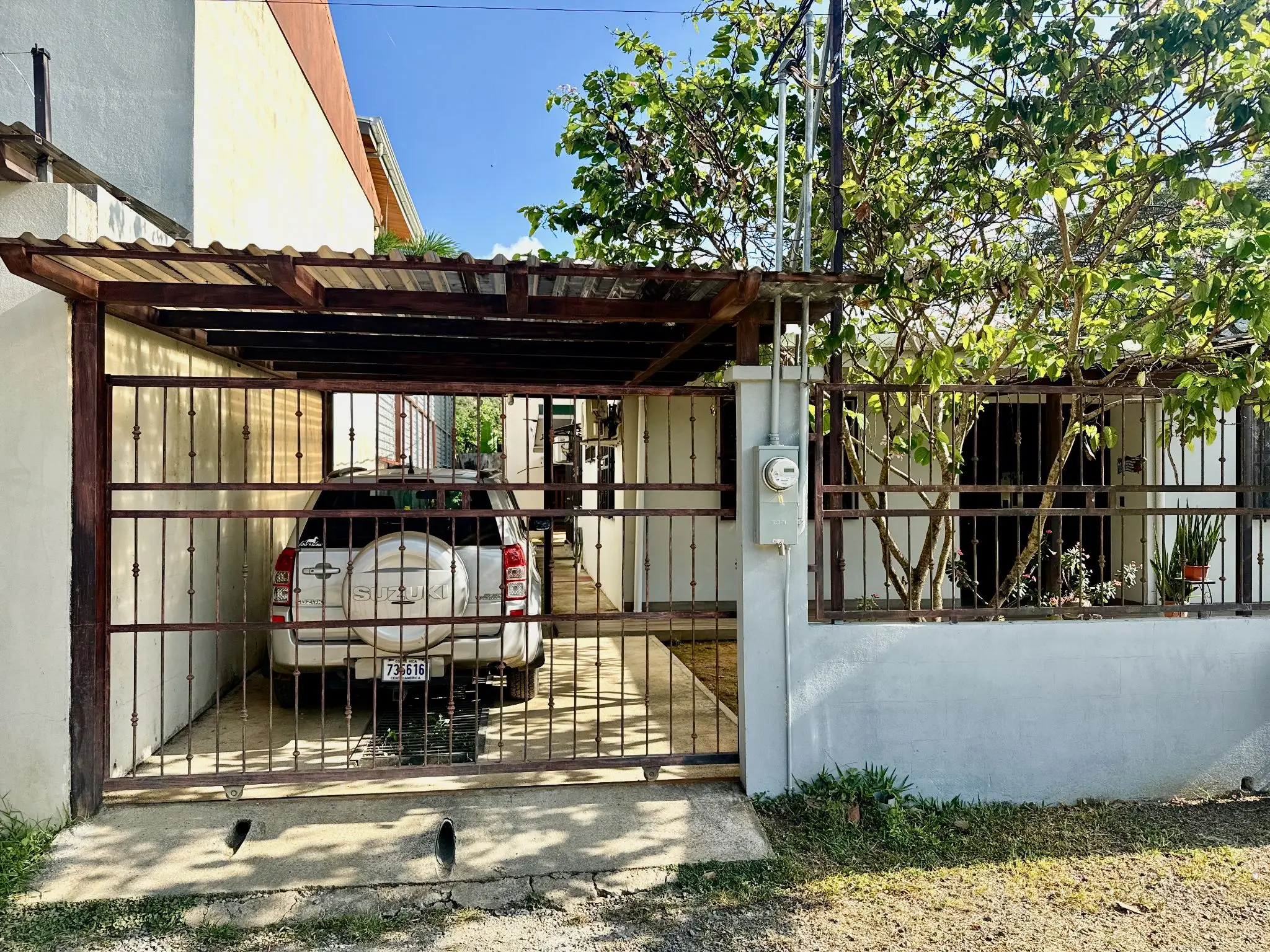 Beautiful Home in Las Monas in Jaco - image 2