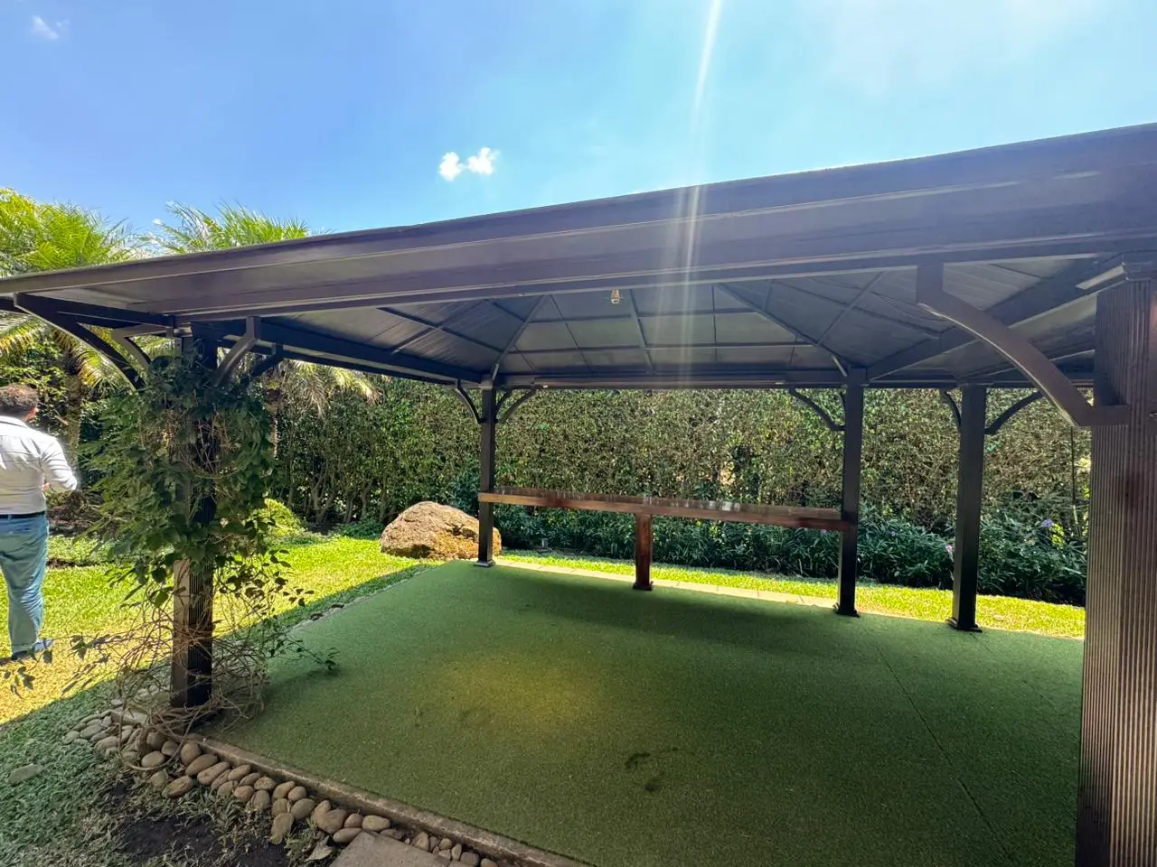 Residencia de Lujo con Vista a la Ciudad en Cerro Alto, Escazú - image 11