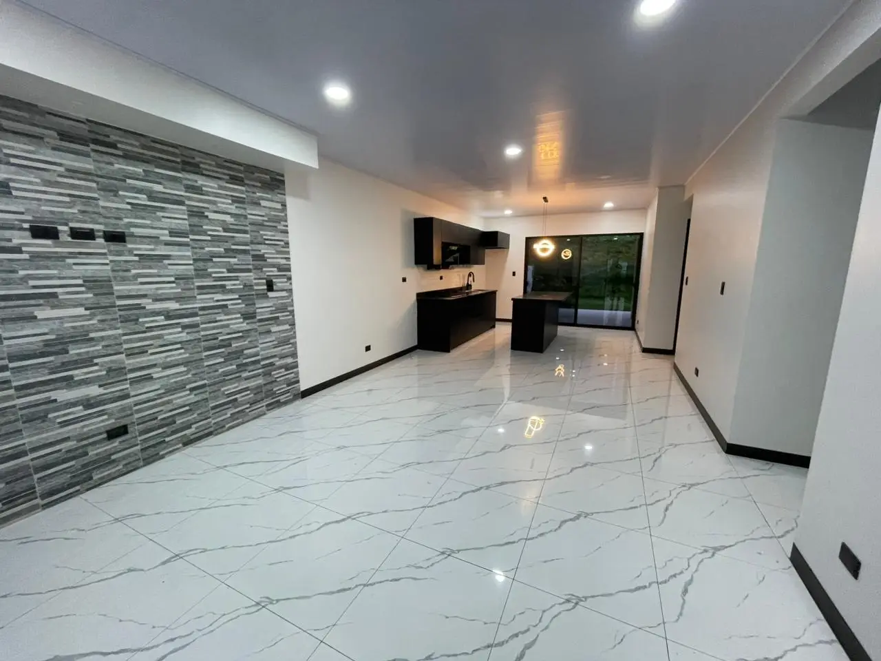 Charming 3-bedroom house in Grecia, Alajuela - USD 152,000 - image 11