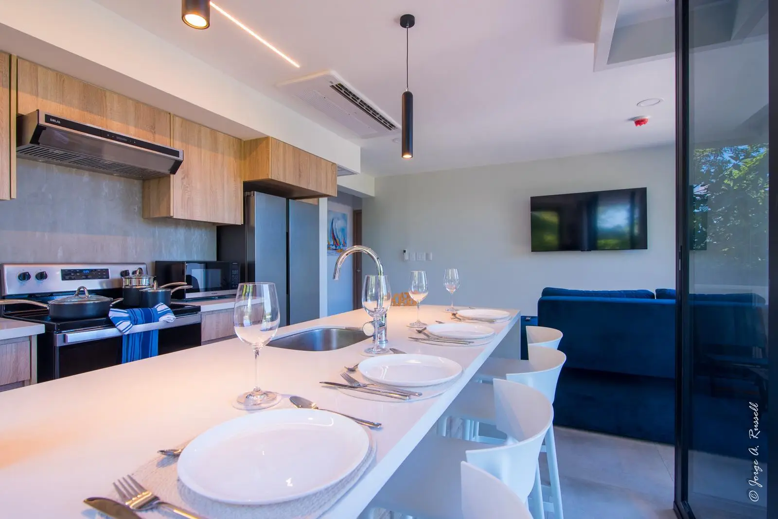 Turn-Key 2BR Condo in Jaco,Proven Airbnb Income ,near beach - image 10