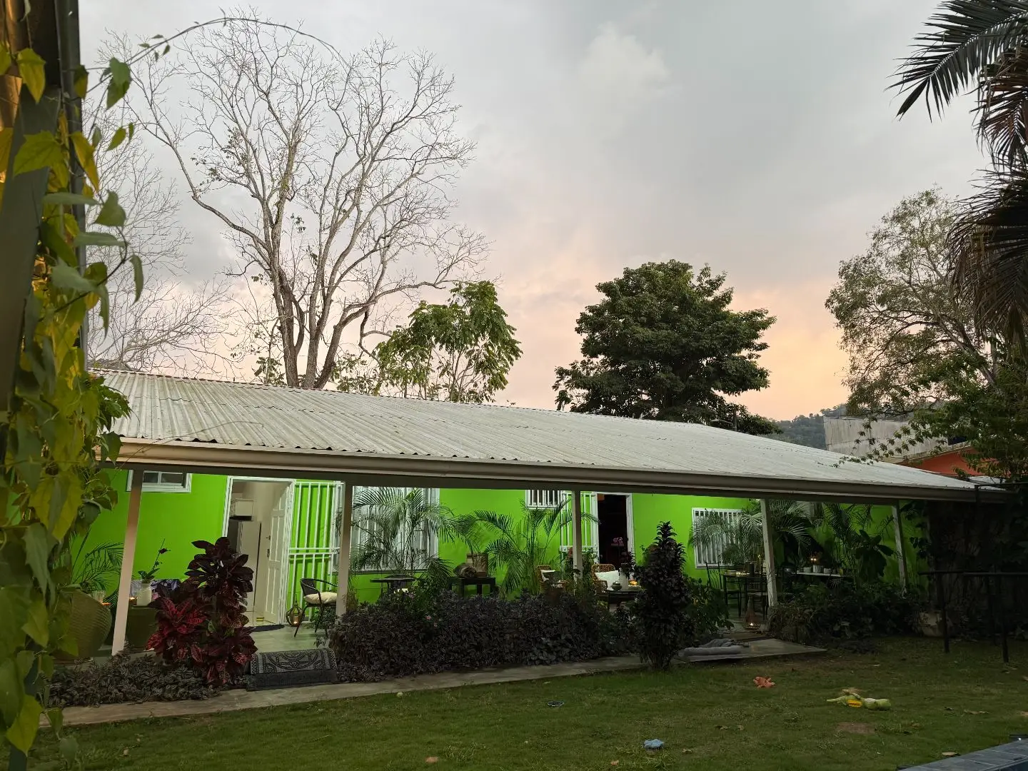 Prime Investment 4-Bedroom Jacó Beach Jacó  - image 6