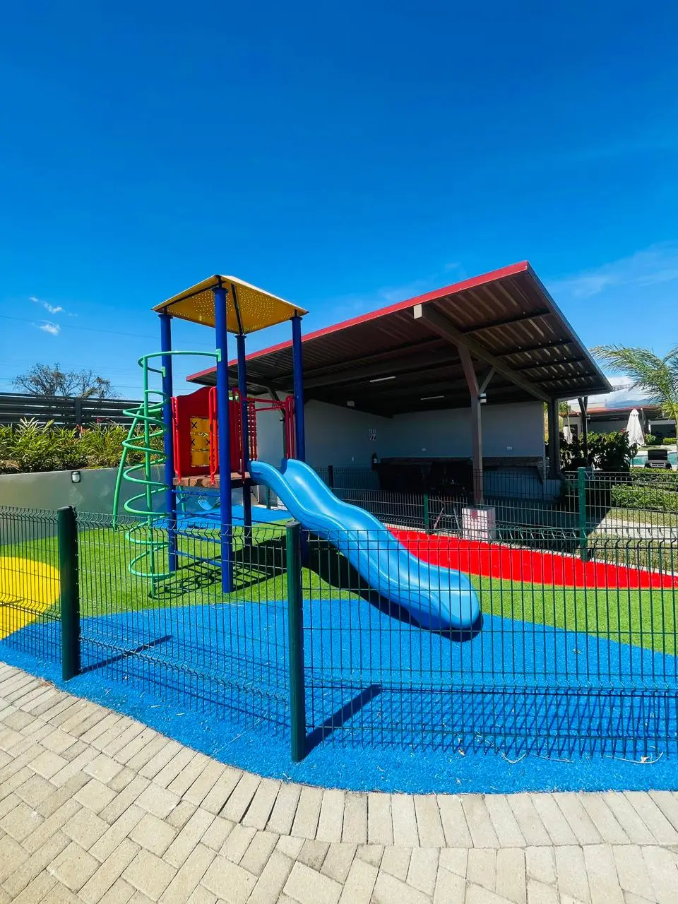 Prime Development Land in Grecia, Alajuela - 160 sqm - image 10