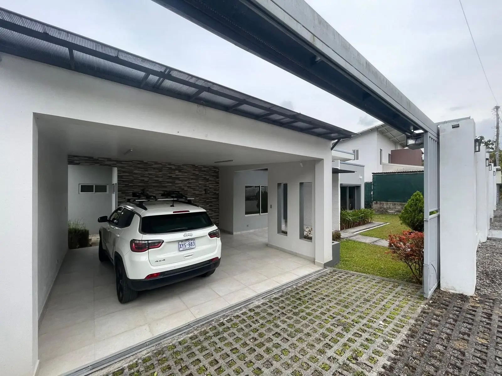 Modern 3-Bedroom Home in Palmares, Alajuela - USD $220,000 - image 8