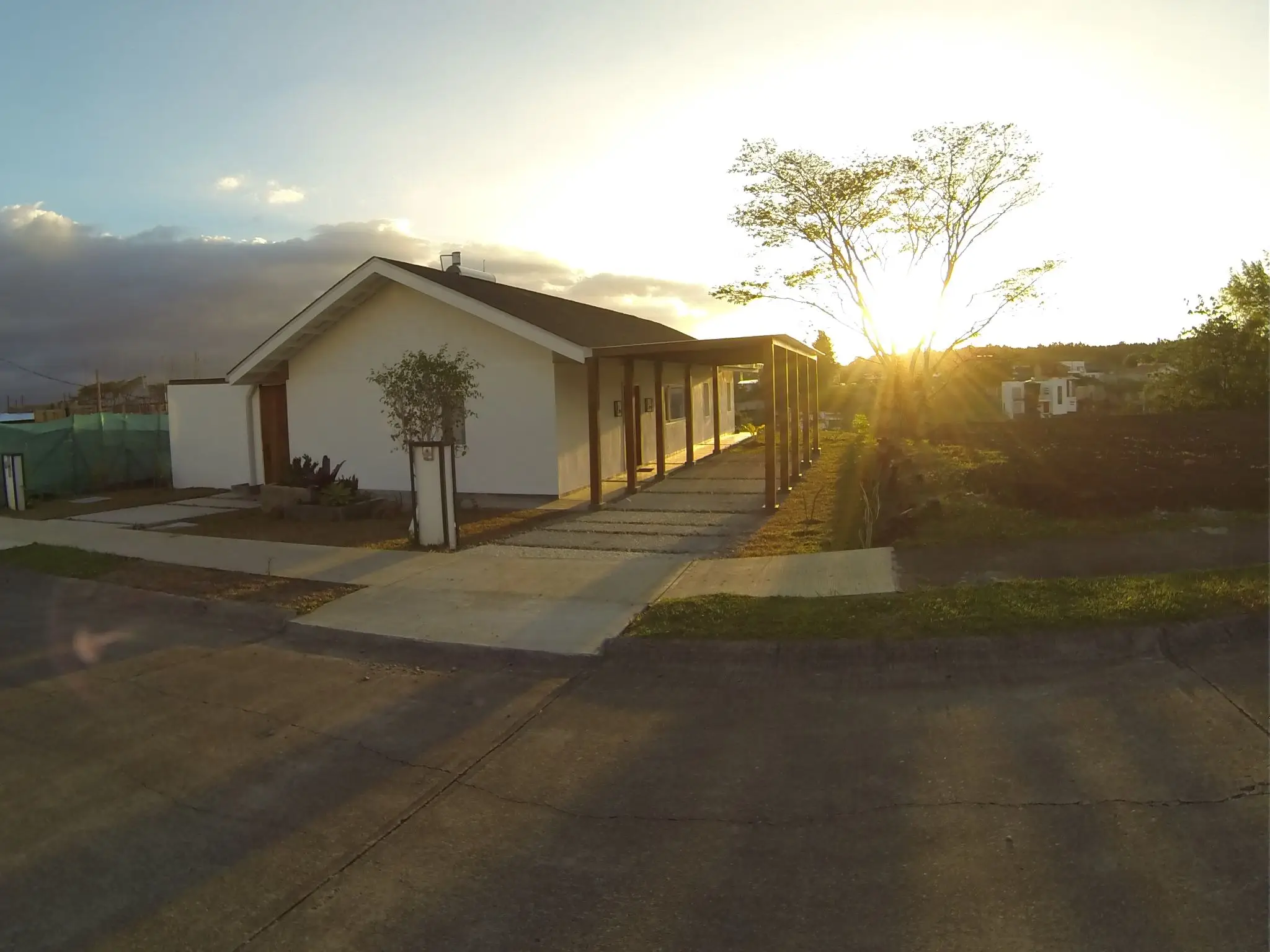 Tropical chalet-style house with an incredible sunrise view. - image 4