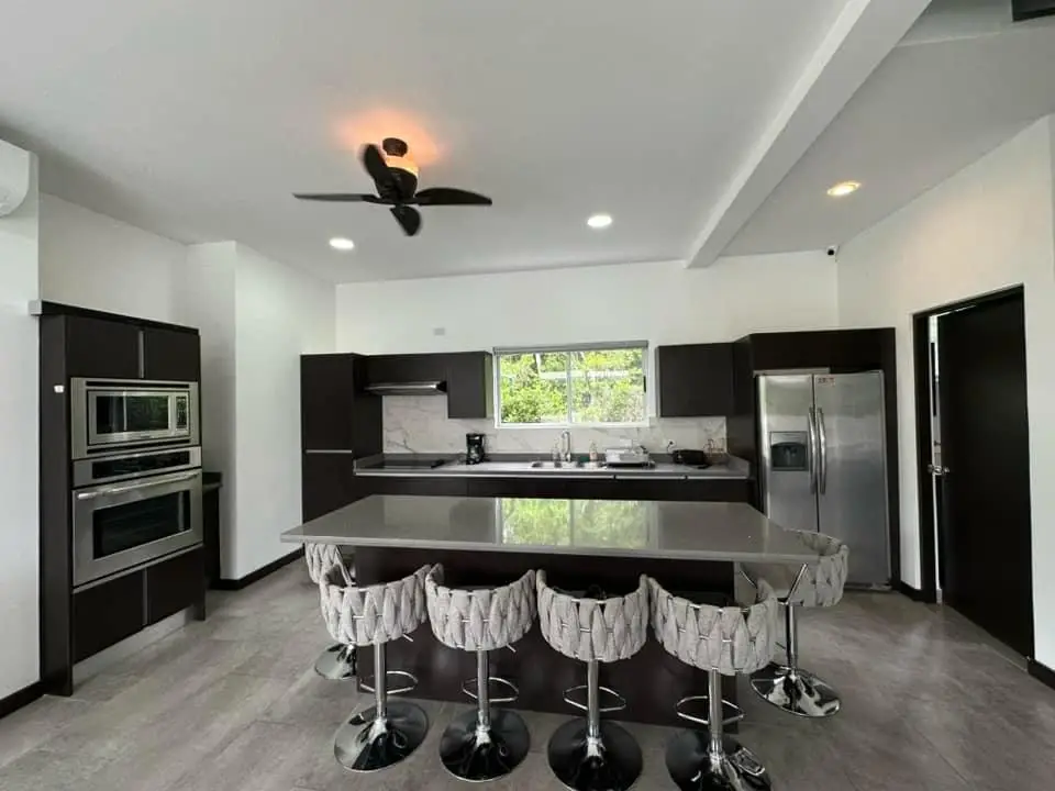 Beautiful Villa with pool in El Residencial Bambu, Puntaleona - image 8