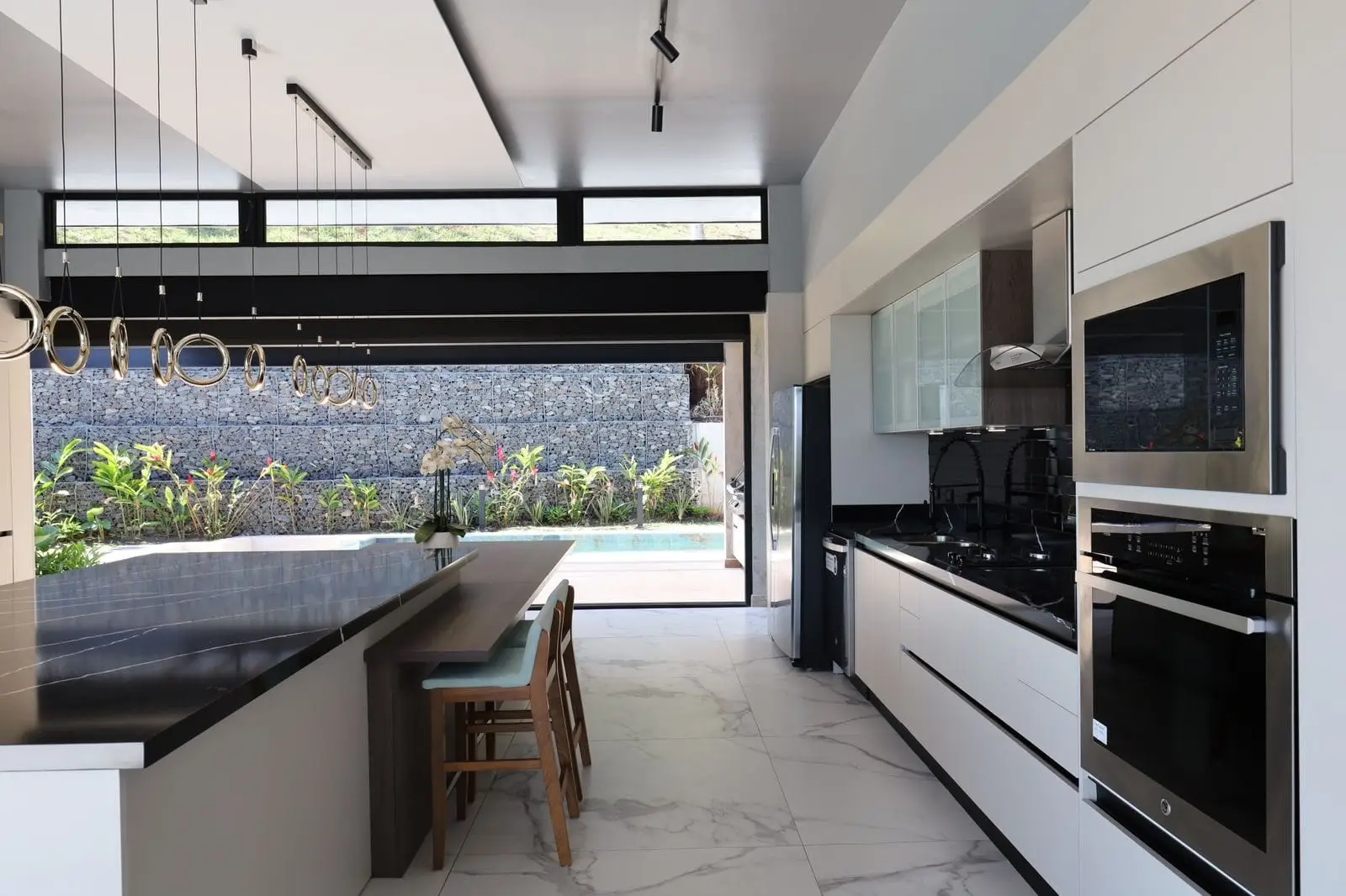 Exclusividad y Naturaleza: Residencia de Lujo con Vistas Panorámicas en Naranjo - image 10