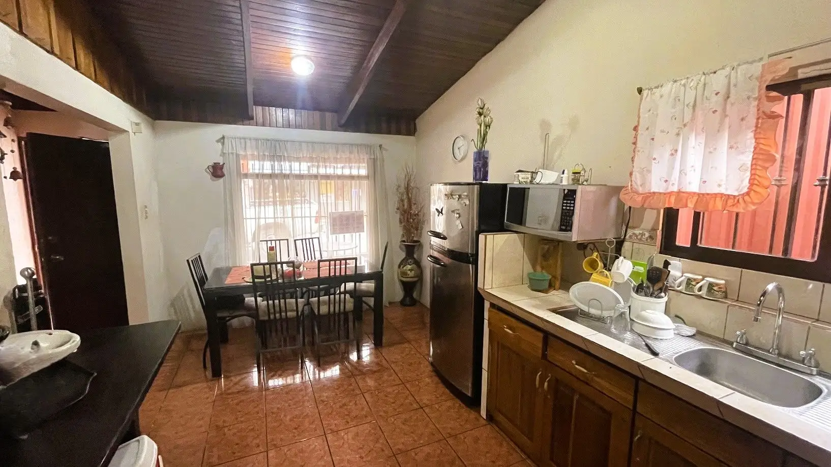 HOUSE WITH COMMERCIAL POTENTIAL FOR SALE IN SAN RAMON, ALAJUELA - image 9